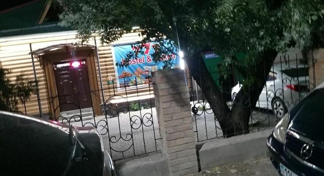 Guest House 777 Turkistan エクステリア 写真
